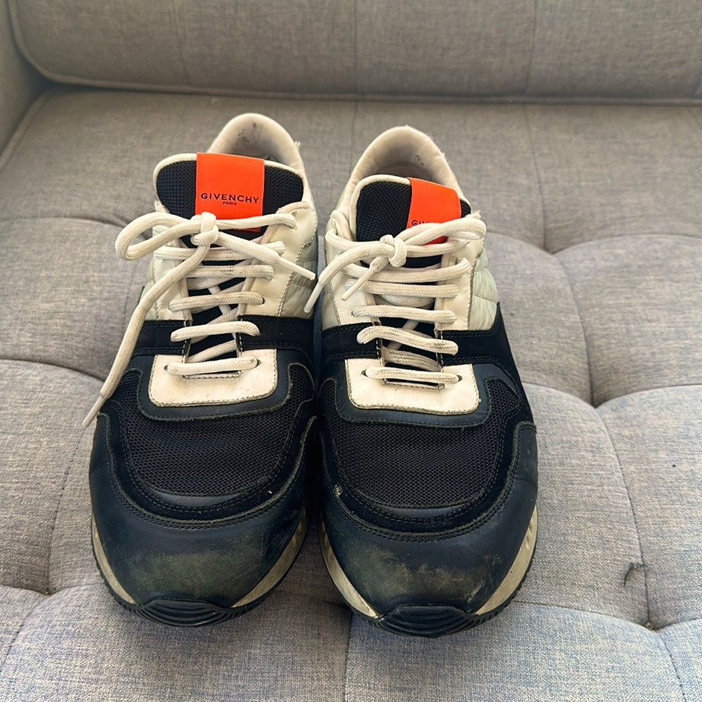 Givenchy runners